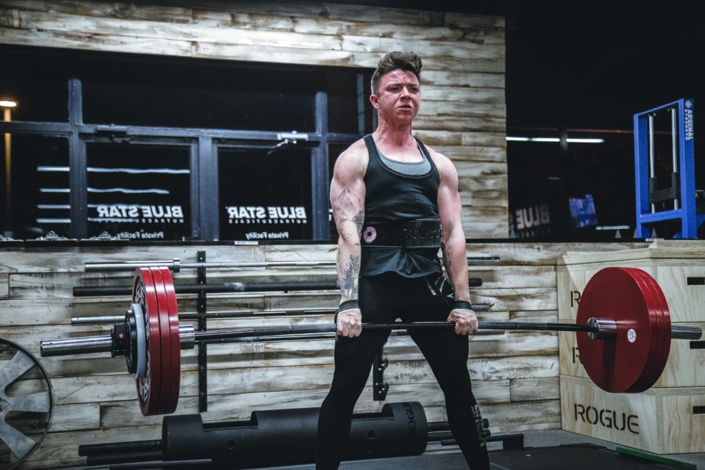 deadlift bar vs stiff bar